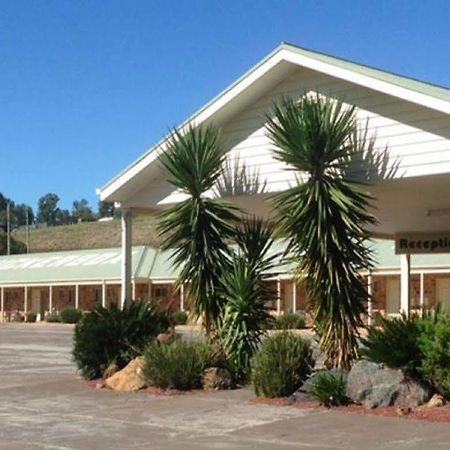Tuckerbox Motor Inn Gundagai Eksteriør billede