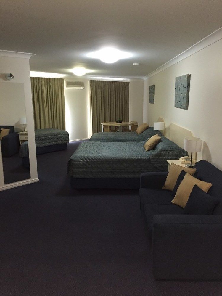 Tuckerbox Motor Inn Gundagai Eksteriør billede