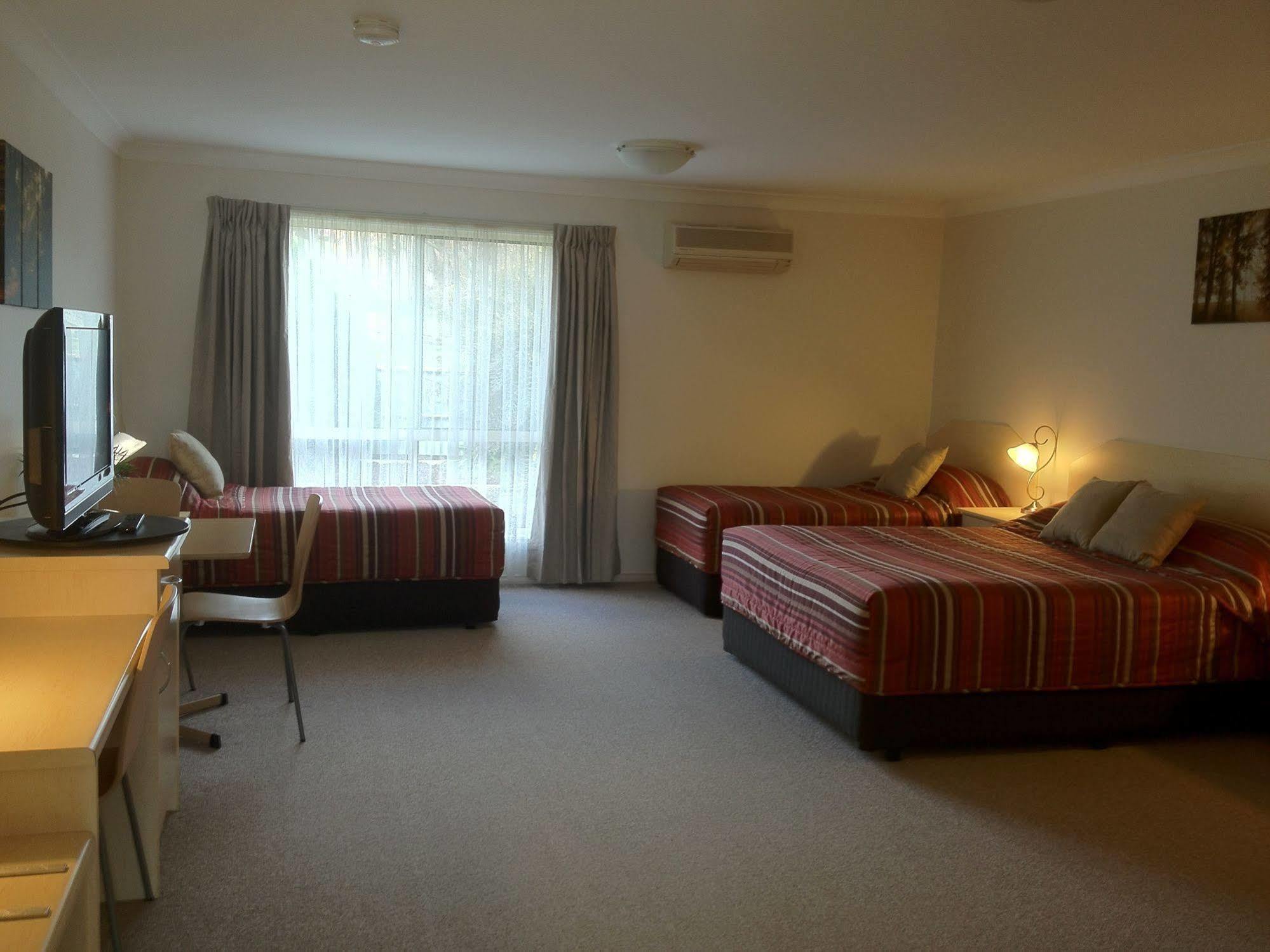 Tuckerbox Motor Inn Gundagai Eksteriør billede