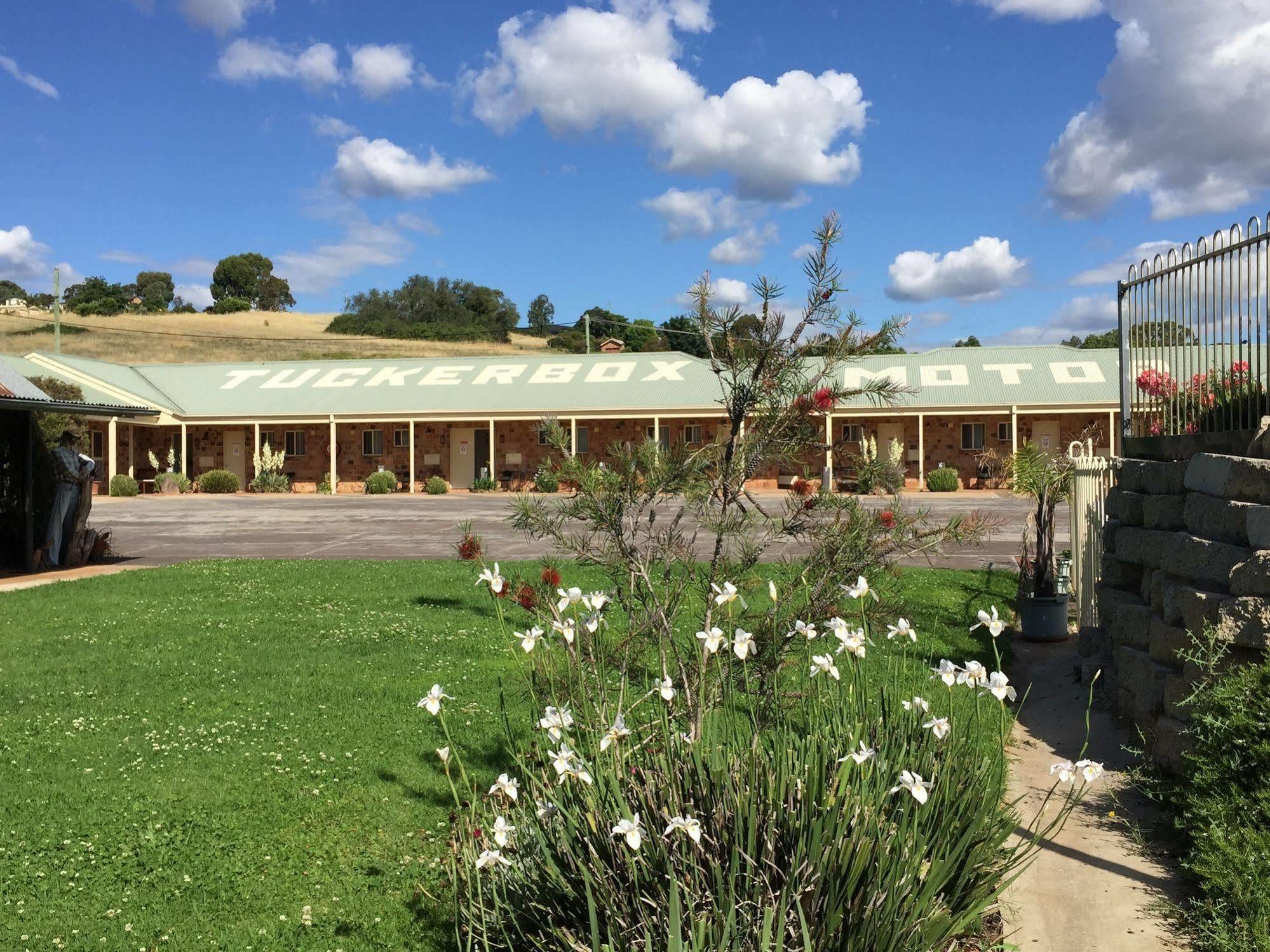 Tuckerbox Motor Inn Gundagai Eksteriør billede