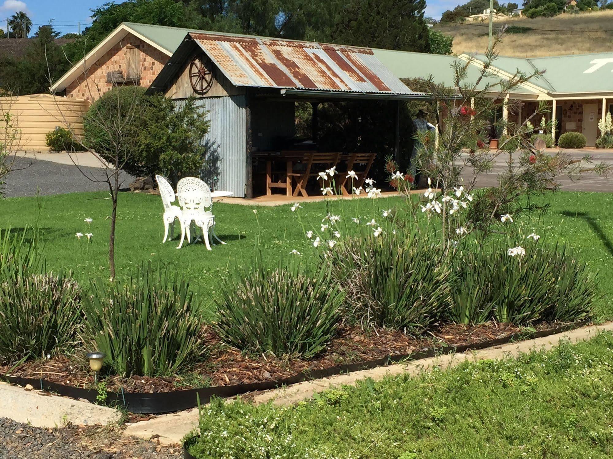 Tuckerbox Motor Inn Gundagai Eksteriør billede