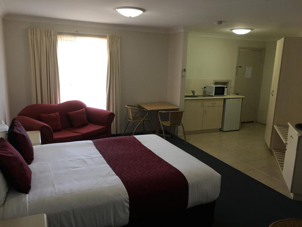 Tuckerbox Motor Inn Gundagai Eksteriør billede